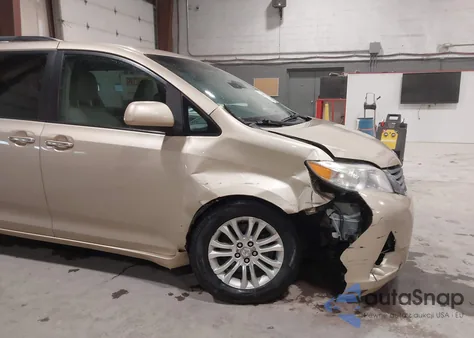 2011 Toyota Sienna Xle V6 from USA, damaged, VIN 5TDYK3DC5BS038231